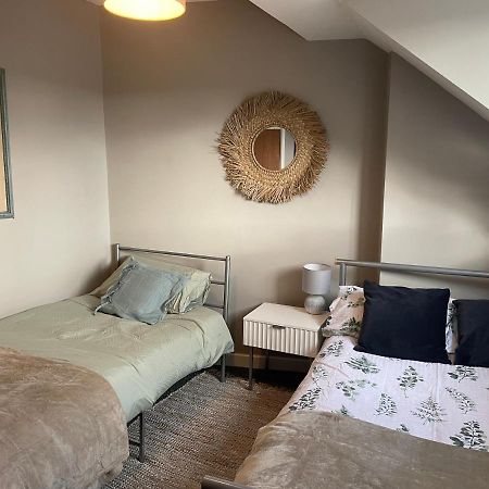 Perfect For Large Groups, Sleeps 15 Close To City Centre Шефилд Екстериор снимка