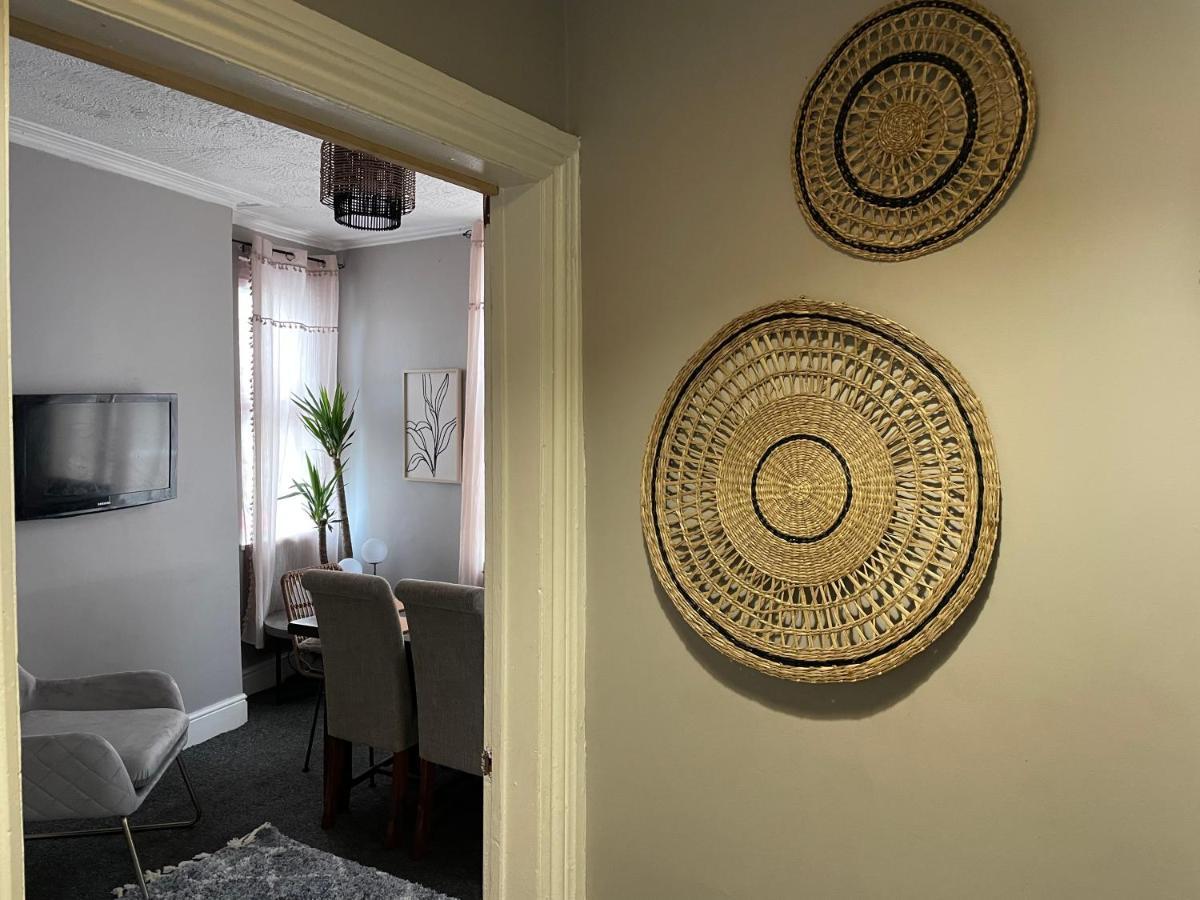 Perfect For Large Groups, Sleeps 15 Close To City Centre Шефилд Екстериор снимка