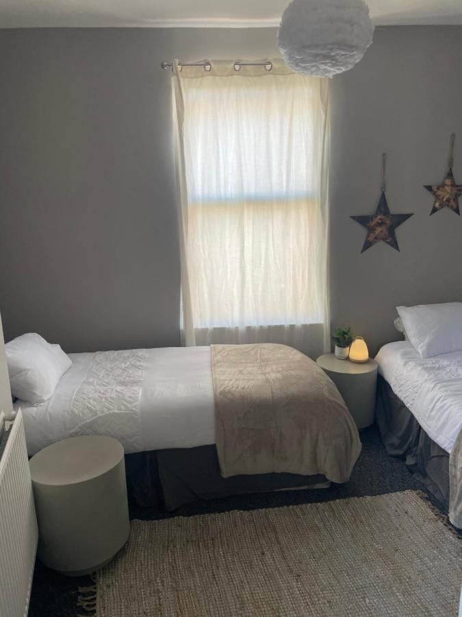 Perfect For Large Groups, Sleeps 15 Close To City Centre Шефилд Екстериор снимка